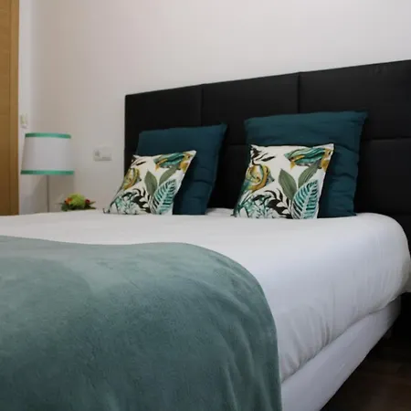 Salvador's House T2 - Rooftop Pool & Center