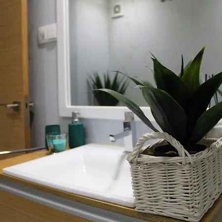 Salvador's House T2 - Rooftop Pool & Center * Nazaré