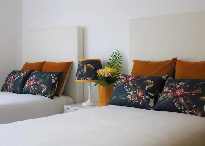 Salvador's House T2 - Rooftop Pool & Center Apartament *