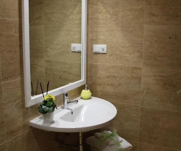 Salvador's House T2 - Rooftop Pool & Center Nazaré